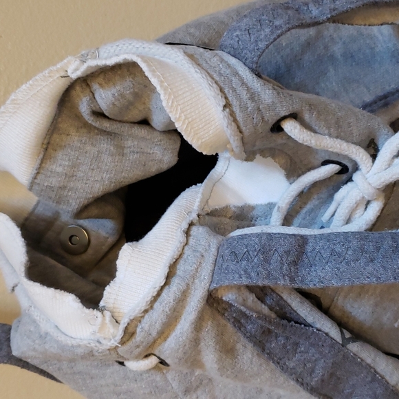 Property of Dallas Cowboys gray bag - Picture 2 of 6